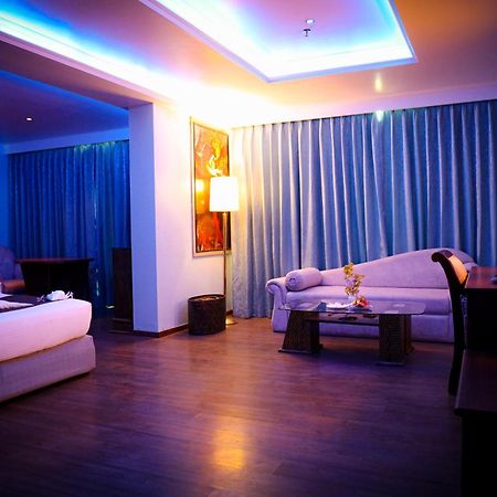 The Quilon Beach Hotel And Convention Center Kollam Extérieur photo