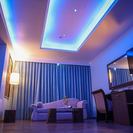 The Quilon Beach Hotel And Convention Center Kollam Extérieur photo