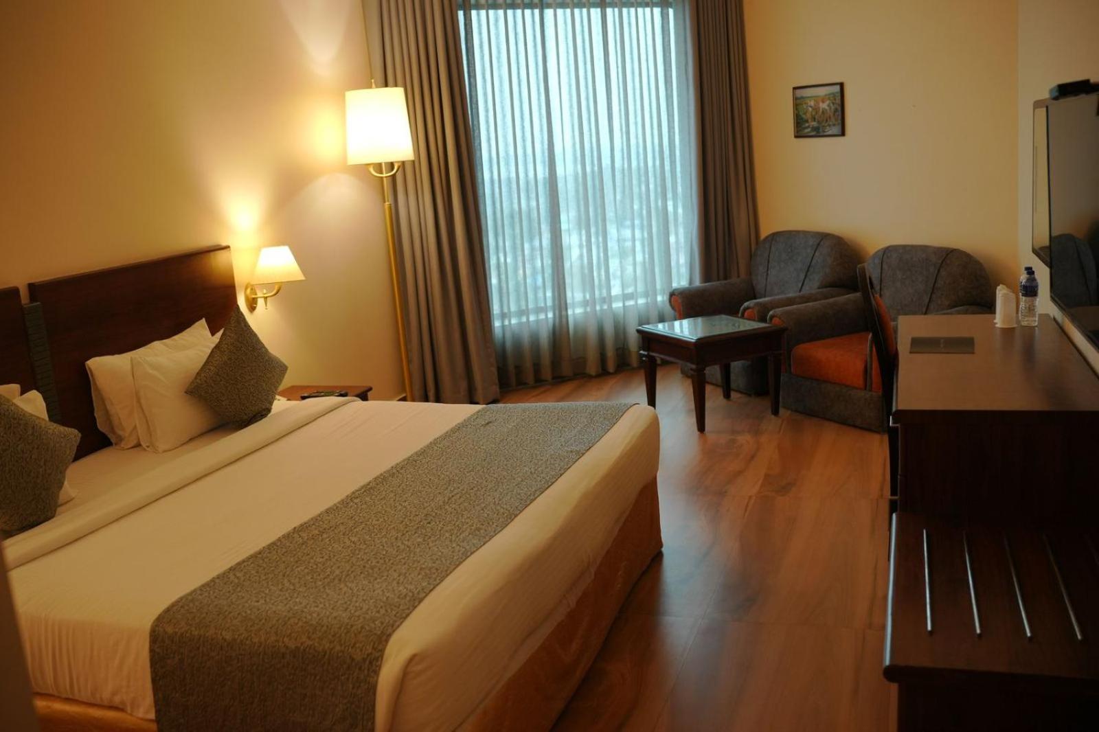 The Quilon Beach Hotel And Convention Center Kollam Extérieur photo
