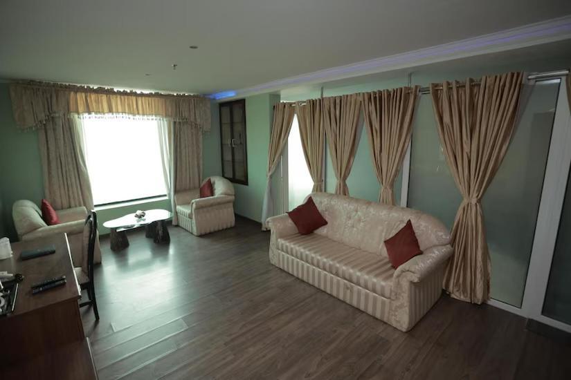 The Quilon Beach Hotel And Convention Center Kollam Extérieur photo