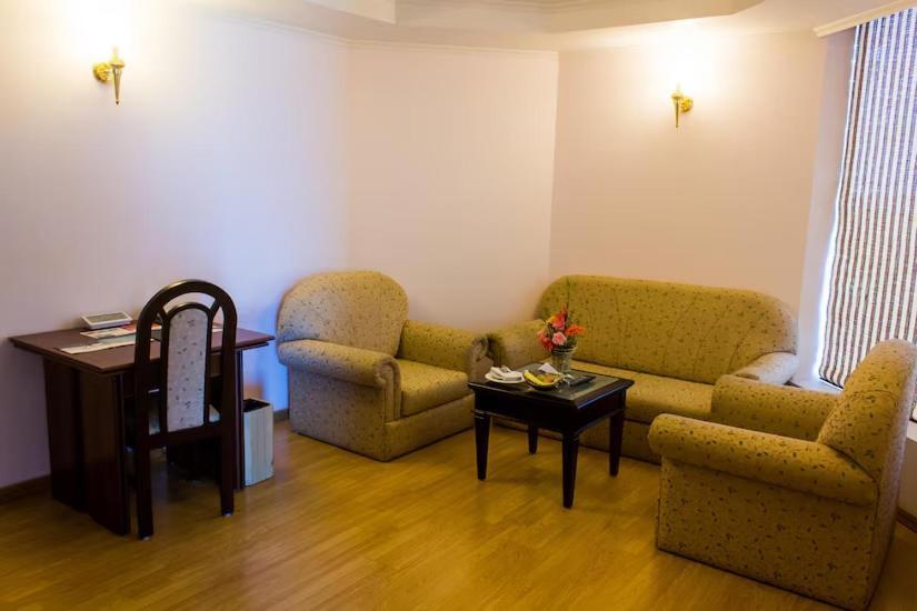 The Quilon Beach Hotel And Convention Center Kollam Extérieur photo