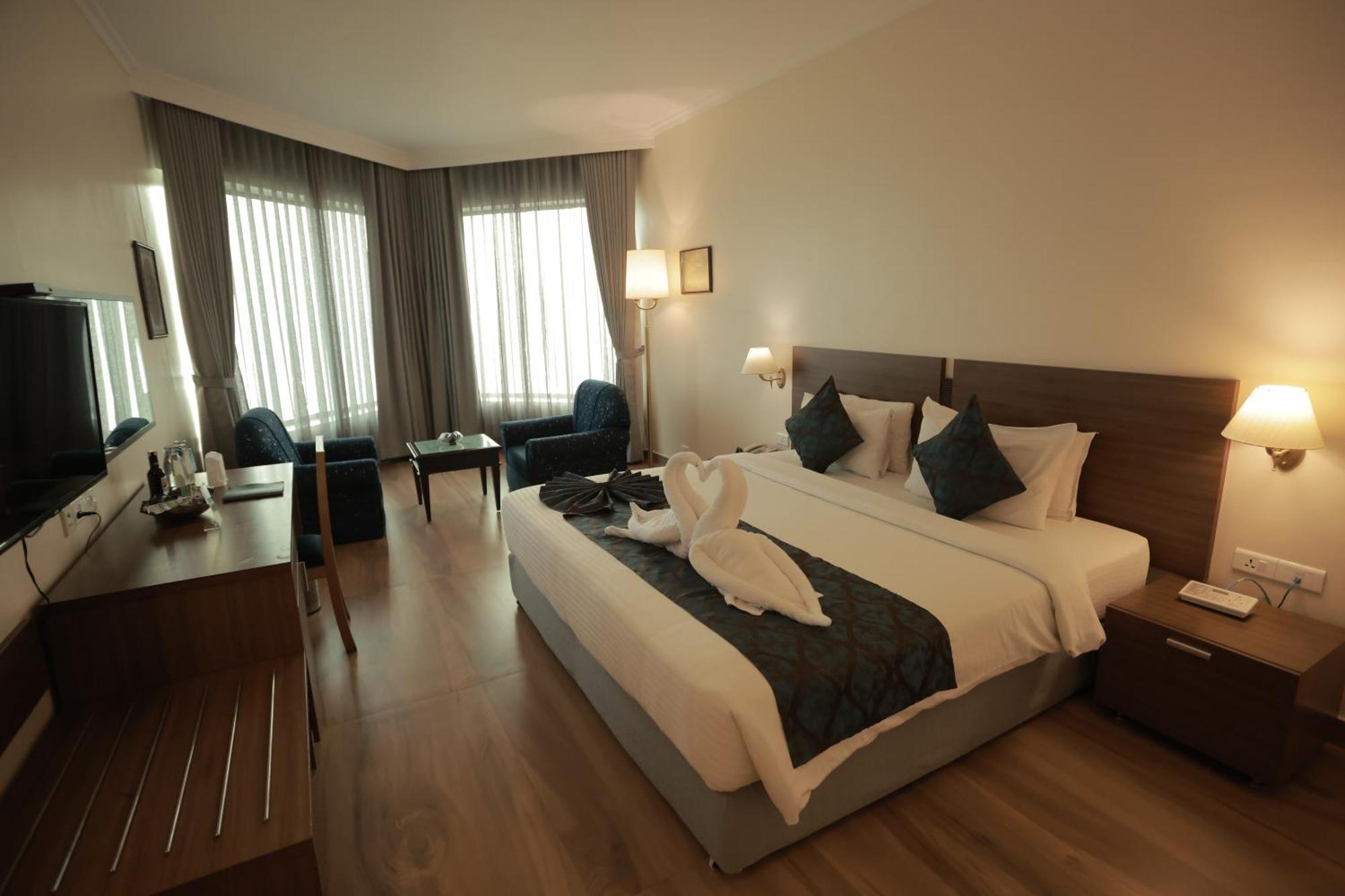 The Quilon Beach Hotel And Convention Center Kollam Extérieur photo