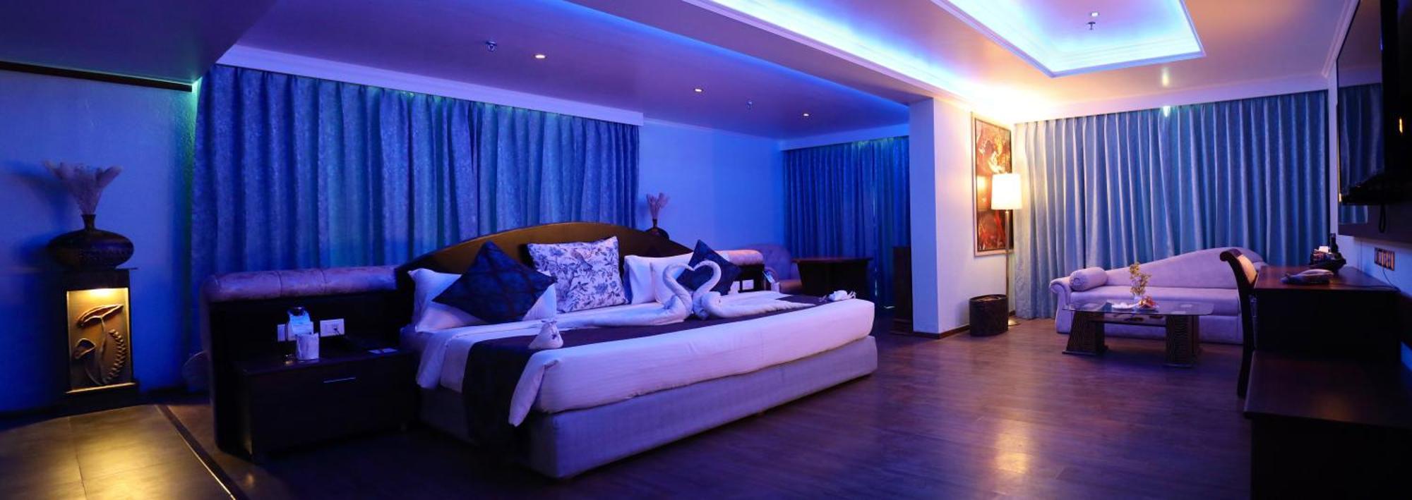 The Quilon Beach Hotel And Convention Center Kollam Extérieur photo